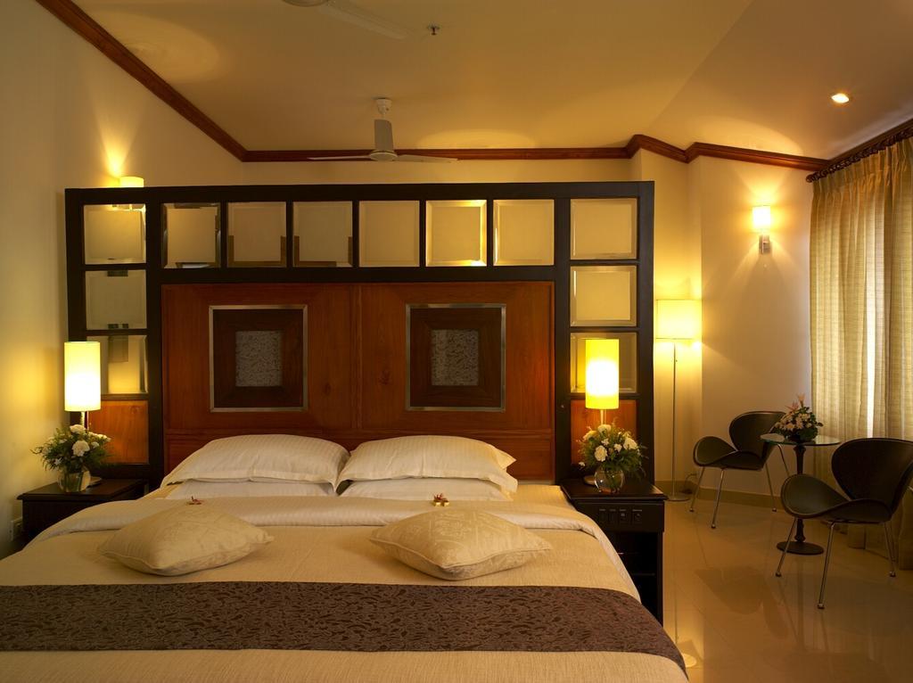 Nani Hotel Kollam Εξωτερικό φωτογραφία