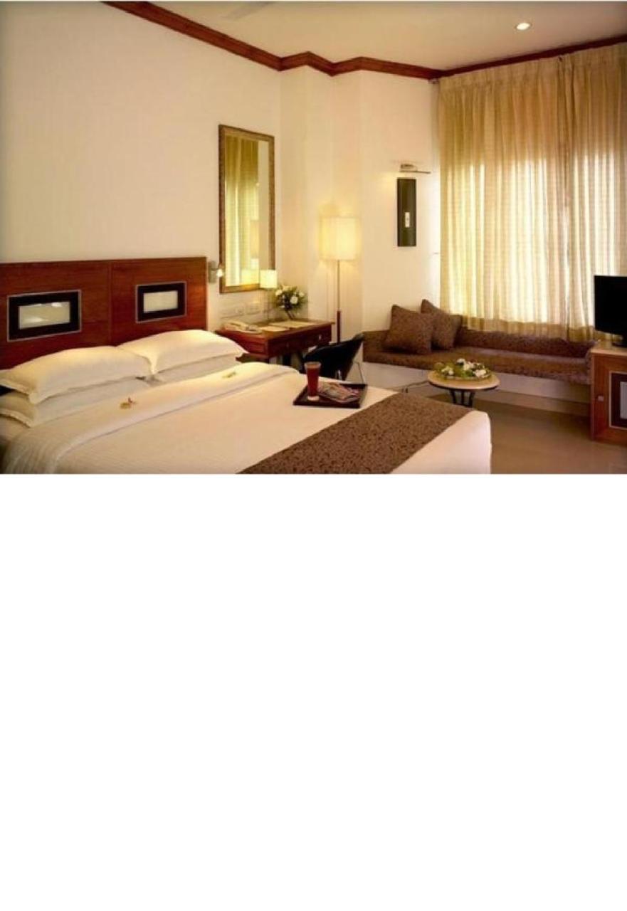 Nani Hotel Kollam Εξωτερικό φωτογραφία